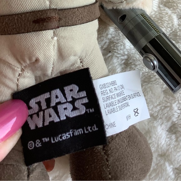 MATTEL Star Wars Luke Skywalker Plush Figure with Light Up Lightsaber Doll - Picture 9 of 12